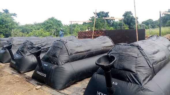 HomeBiogas in Zimbabwe Refugee camps, קרדיט: הום ביוגז